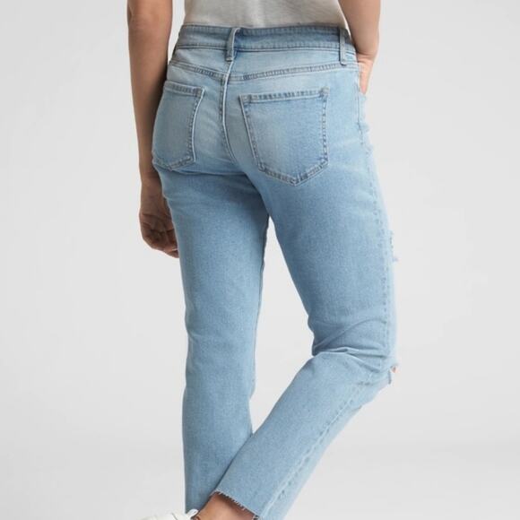 GAP Low Rise Straight Crop Jeans - Picture 5 of 8